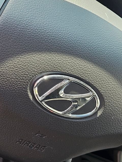 Used 2023 Hyundai Kona Limited w/ Cargo Package FWD image 44