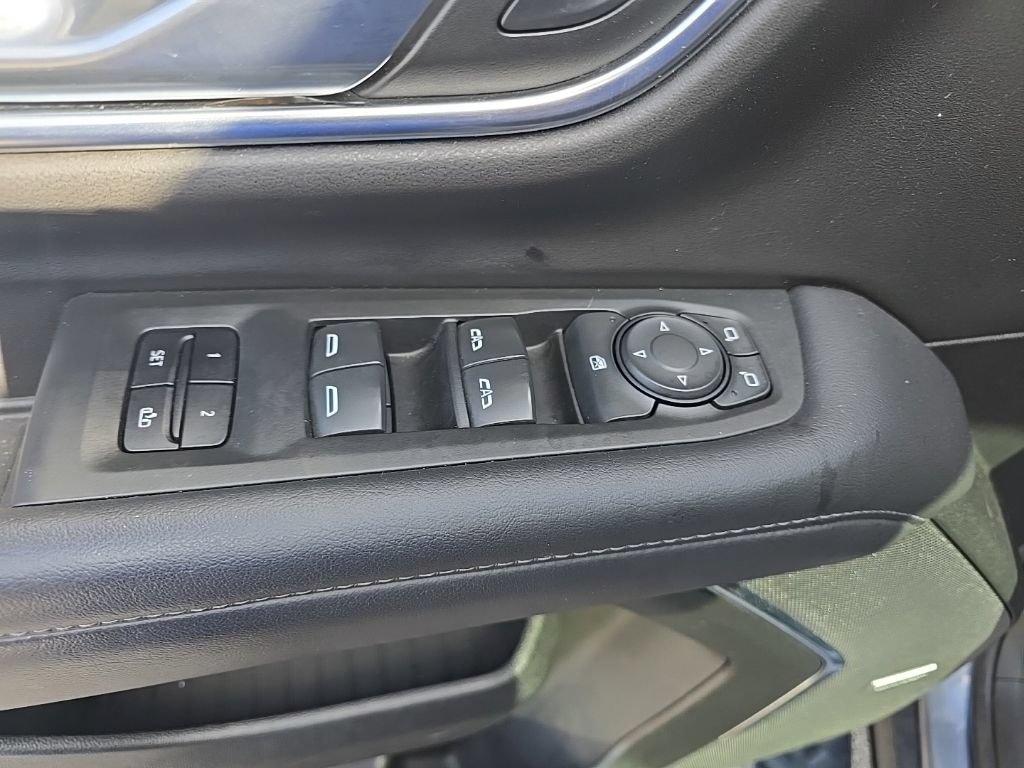 Used 2021 Chevrolet Suburban Z71 AWD/4WD image 9