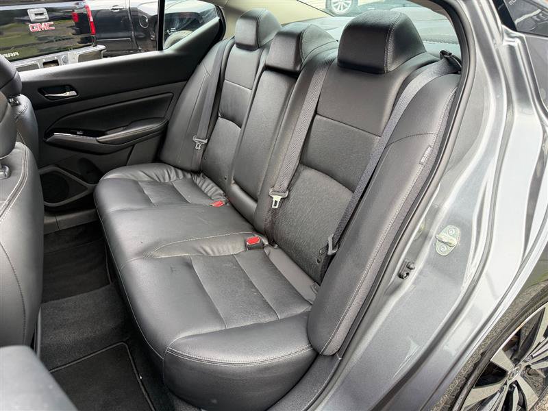 Used 2020 Nissan Altima 2.0 Platinum FWD image 22