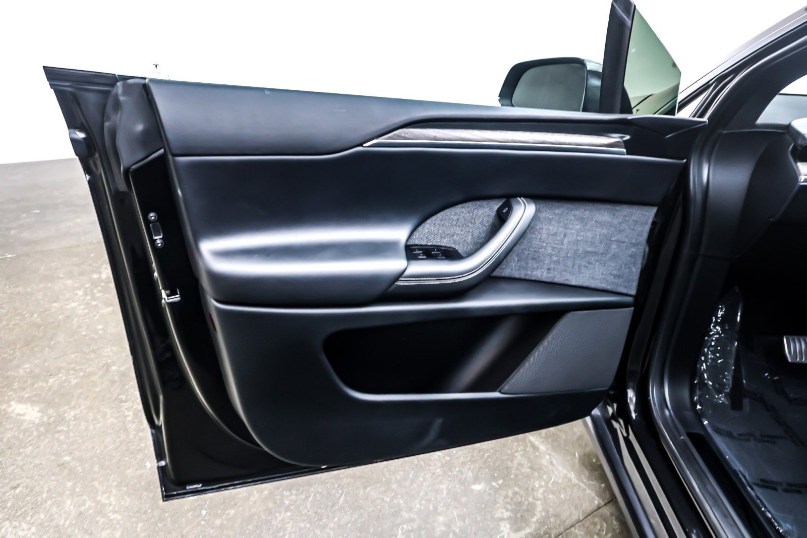 Used 2022 Tesla Model X AWD/4WD image 19