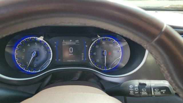 Certified 2018 Chrysler Pacifica Touring-L FWD image 12