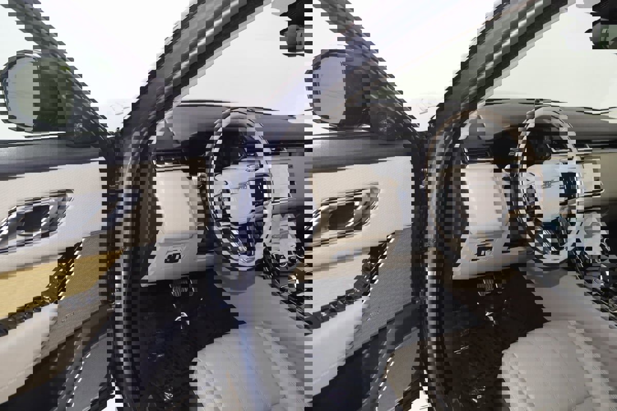 Used 2021 Land Rover Range Rover Velar R-Dynamic S image 52