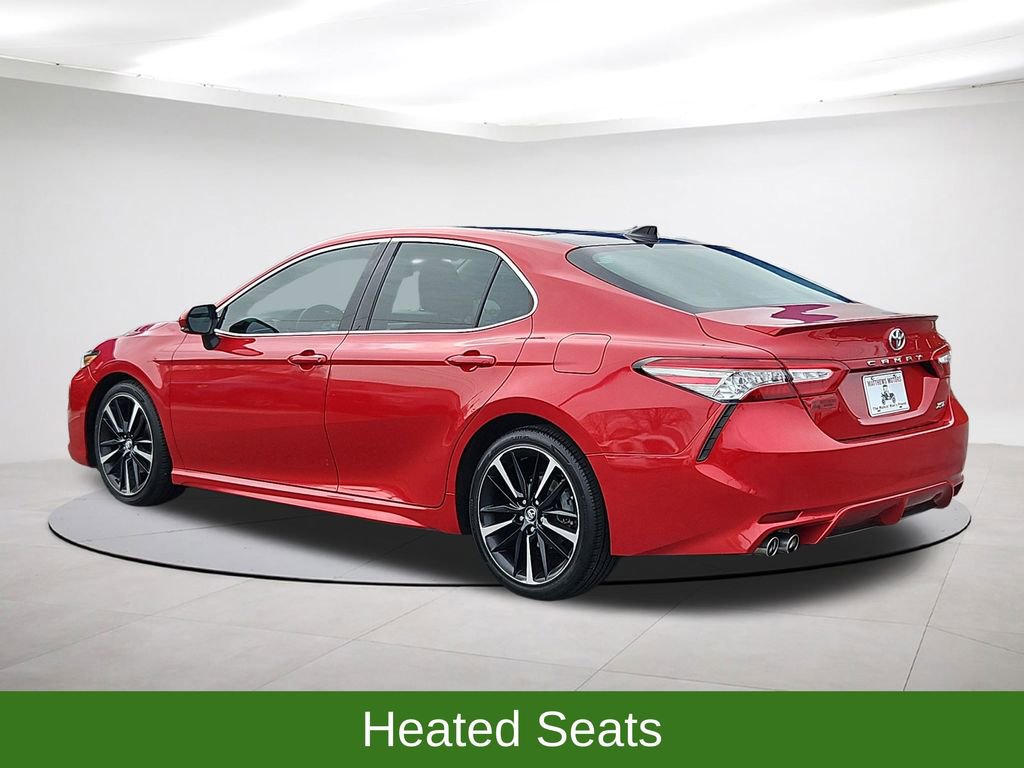 Used 2019 Toyota Camry XSE image 5