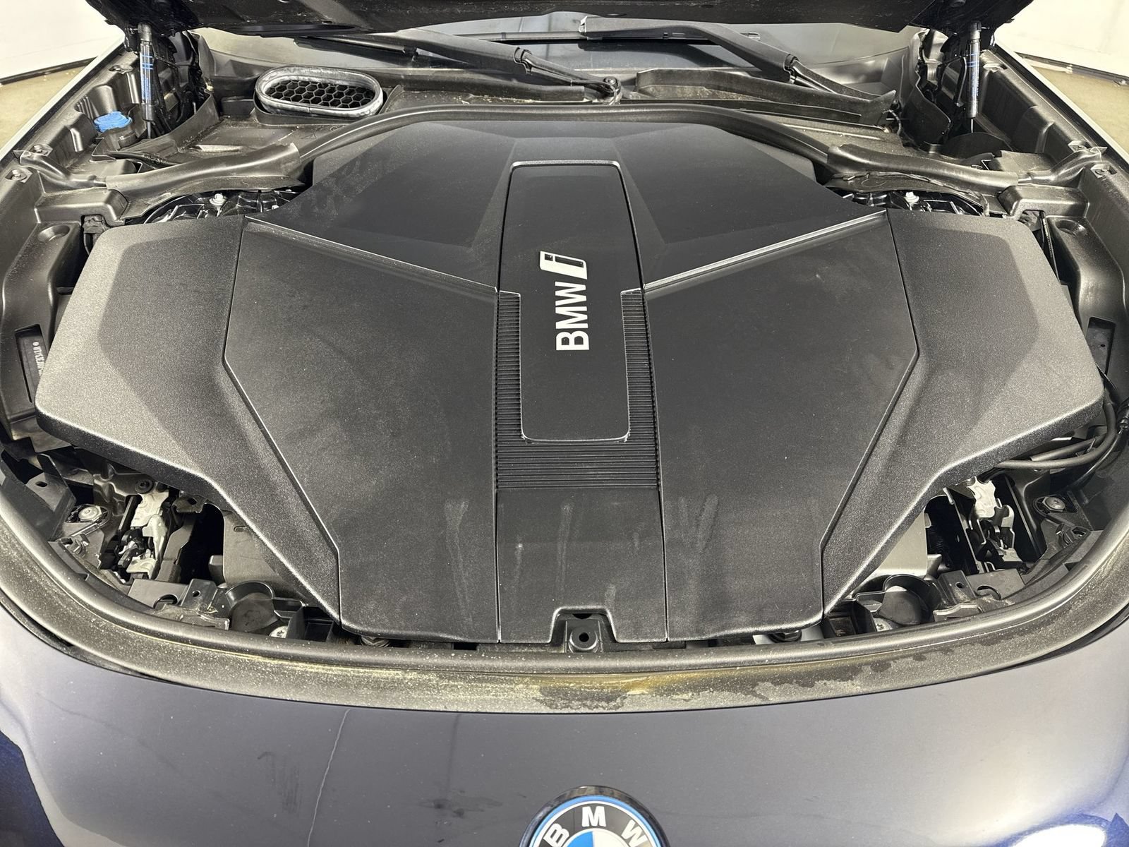 Used 2023 BMW i7 xDrive60 AWD/4WD image 26