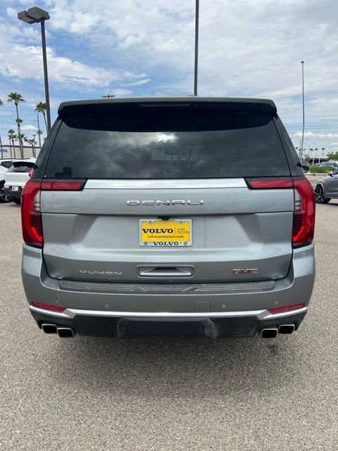 Used 2025 GMC Yukon XL Denali AWD/4WD image 4