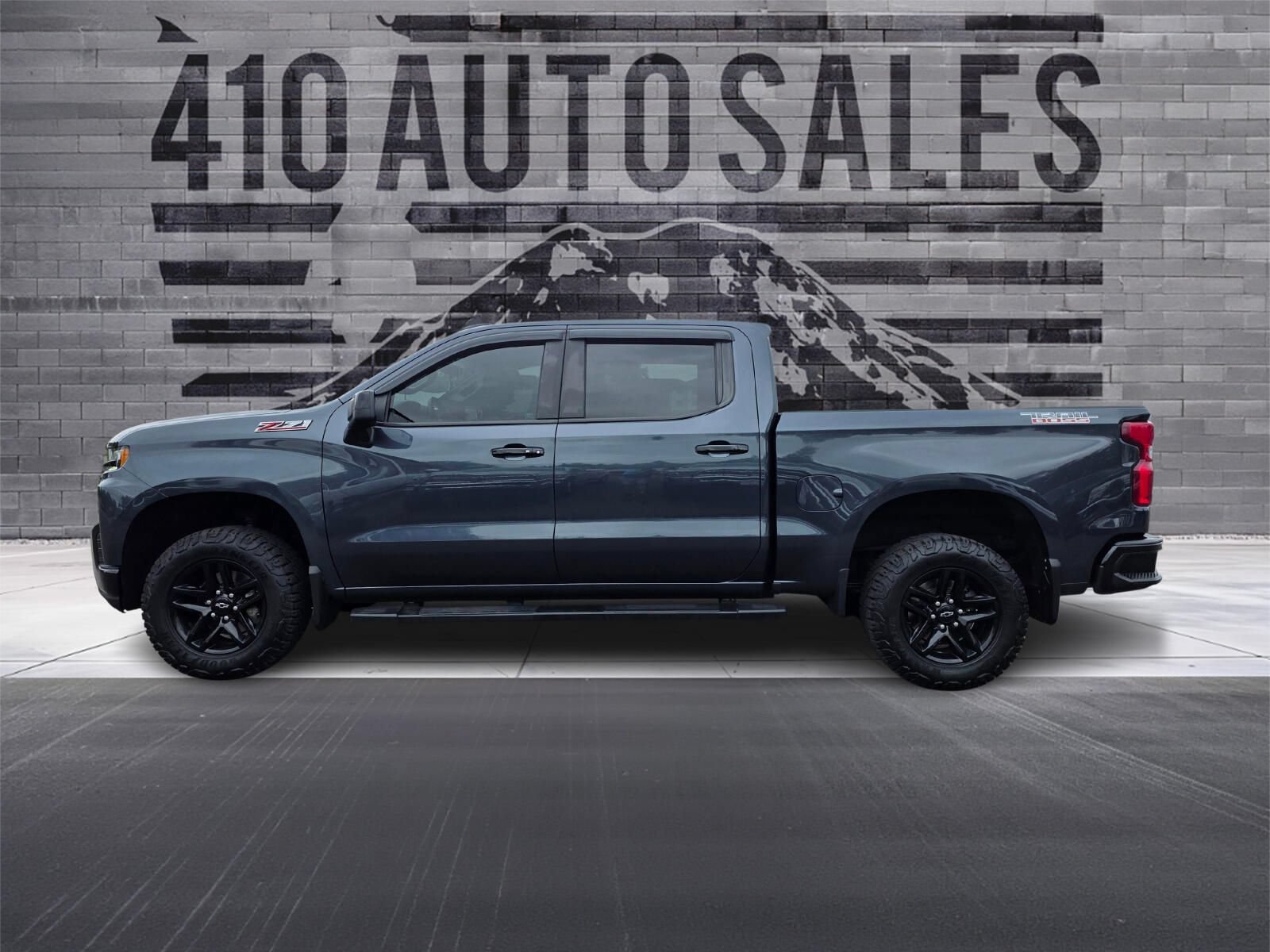 Used 2022 Chevrolet Silverado 1500 LT Trail Boss w/ Bed Protection Package AWD/4WD image 7