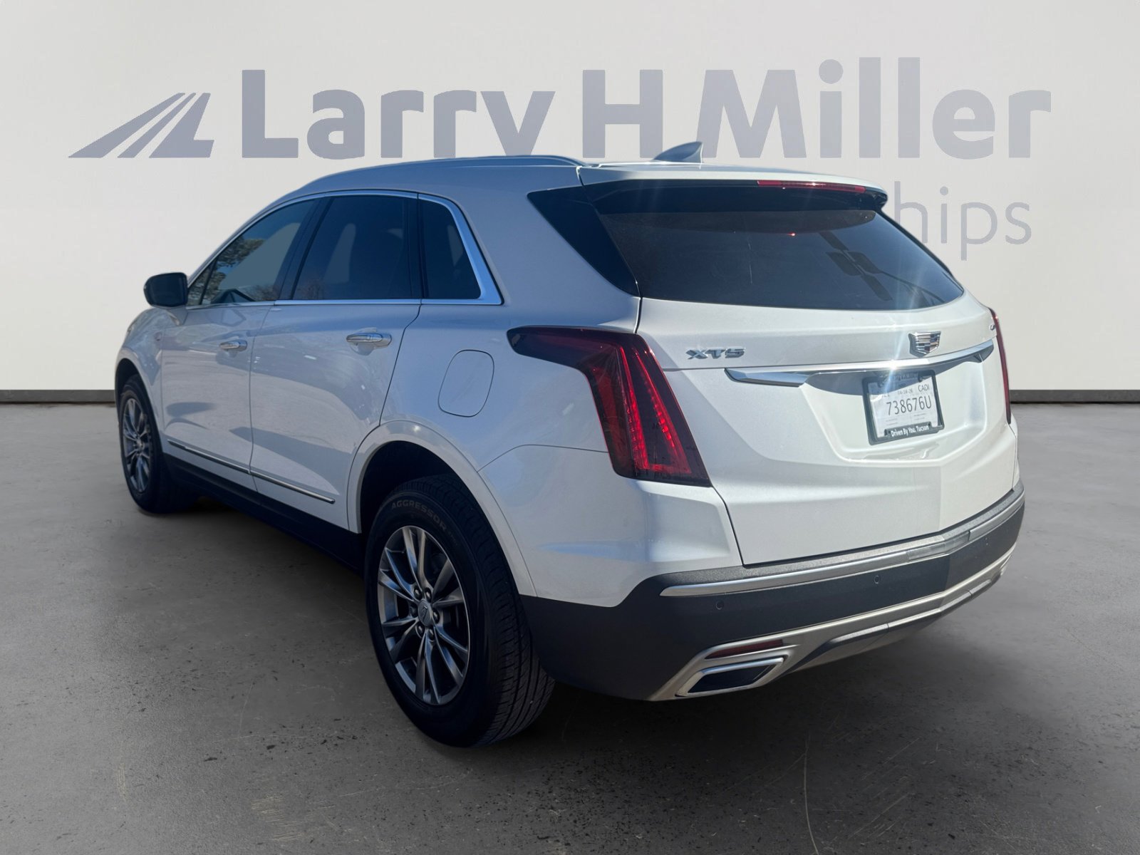 Used 2021 Cadillac XT5 Premium Luxury image 3