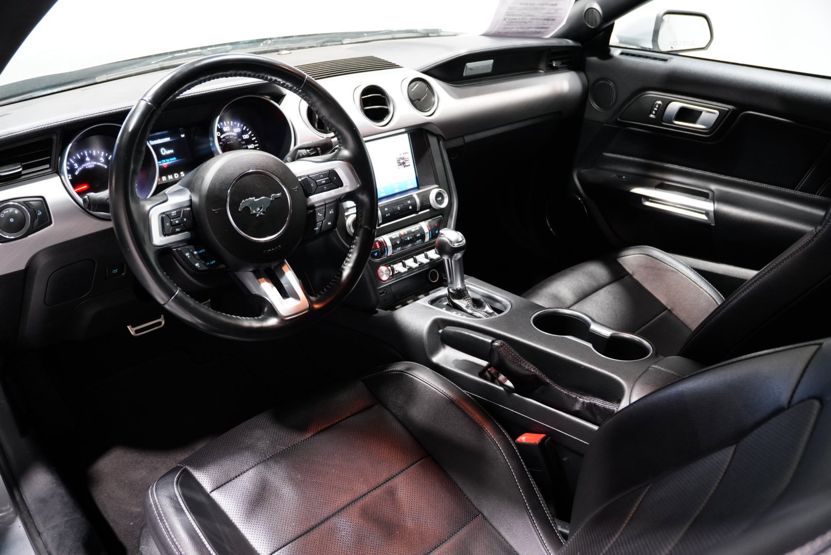 Used 2023 Ford Mustang Premium image 11