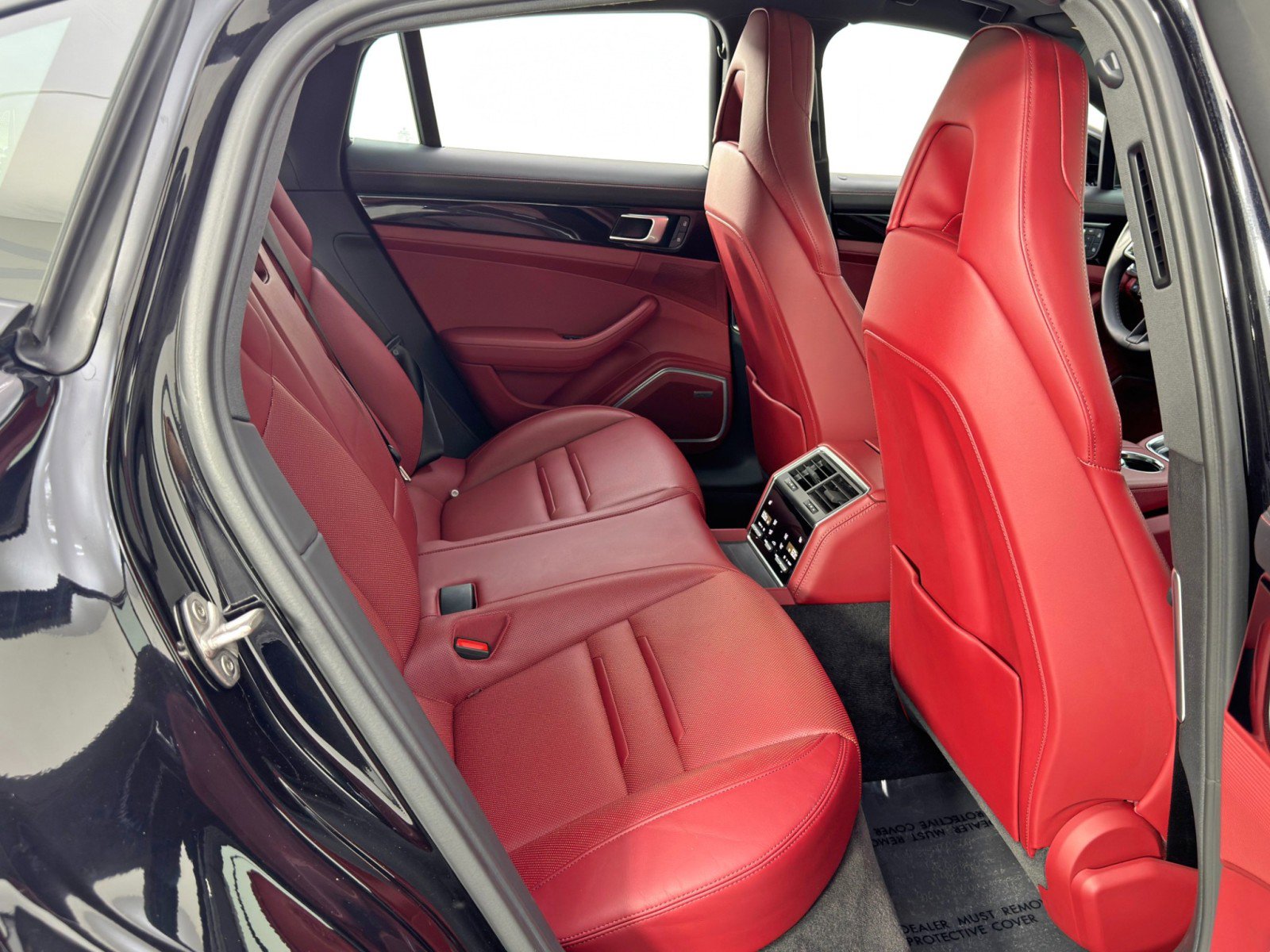 Used 2022 Porsche Panamera 4 w/ Premium Package AWD/4WD image 44