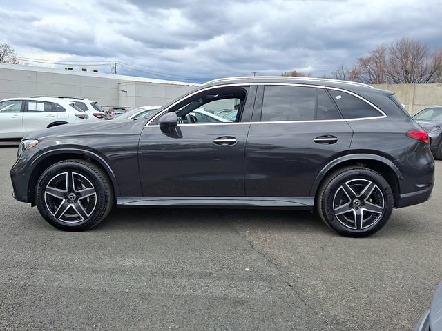 Used 2025 Mercedes-Benz GLC 300 4MATIC image 7