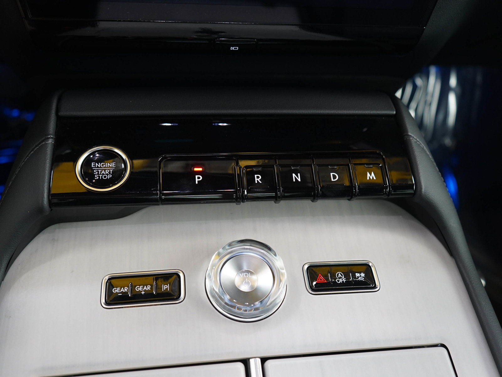 Used 2025 Lincoln Navigator L Reserve w/ Jet Appearance Package AWD/4WD image 26