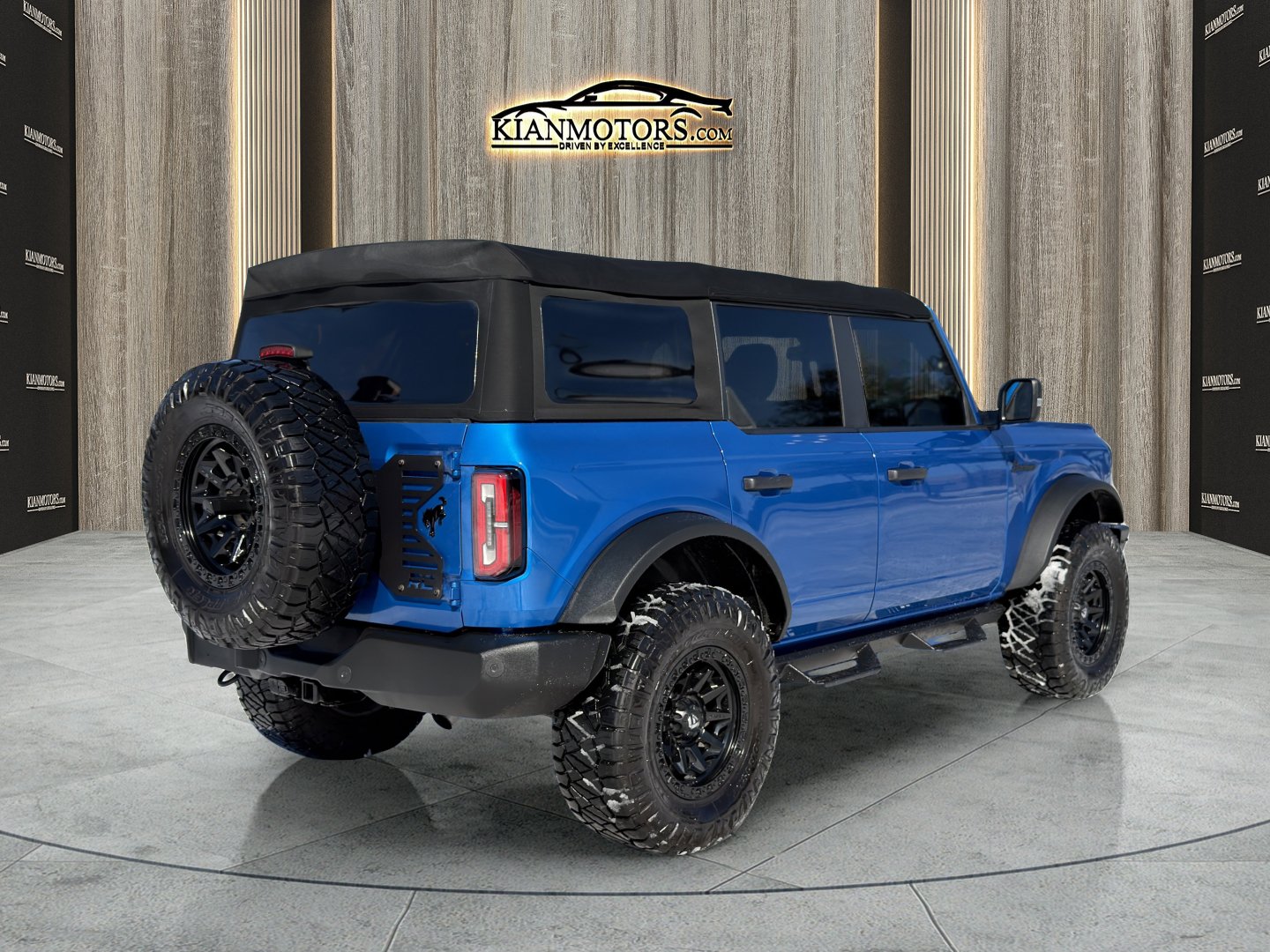 Used 2022 Ford Bronco Wildtrak AWD/4WD image 14