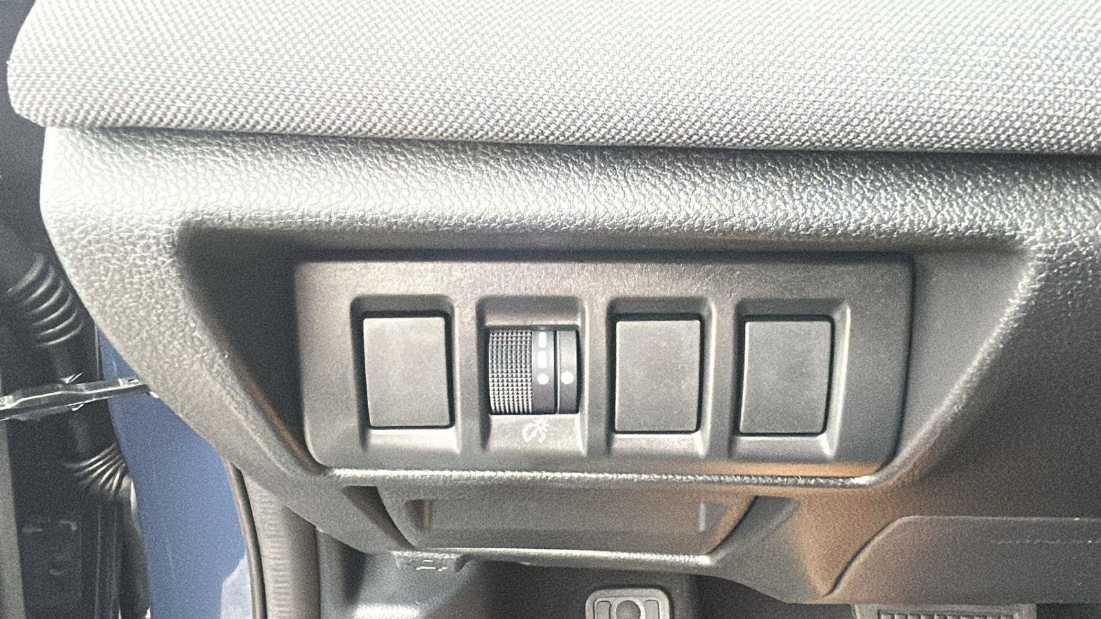 Certified 2025 Subaru Outback Premium image 17