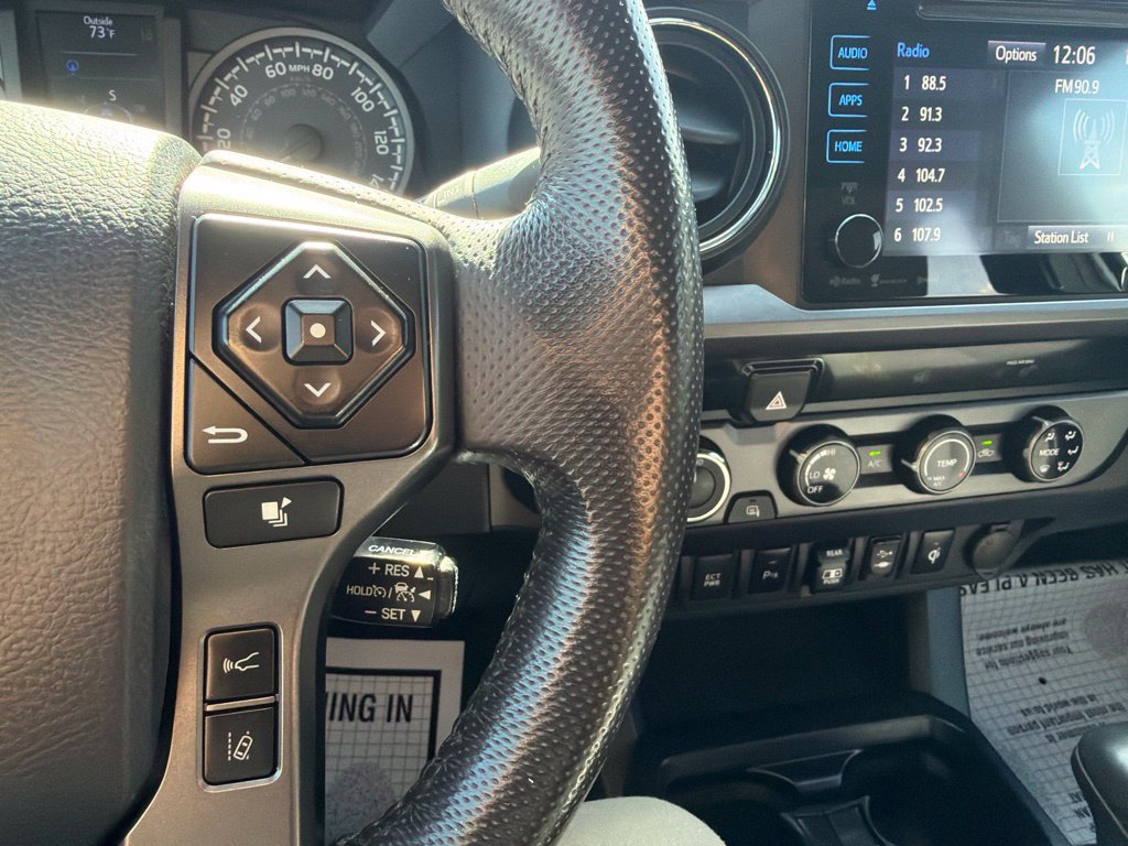 Used 2018 Toyota Tacoma TRD Off-Road w/ Technology Package AWD/4WD image 27
