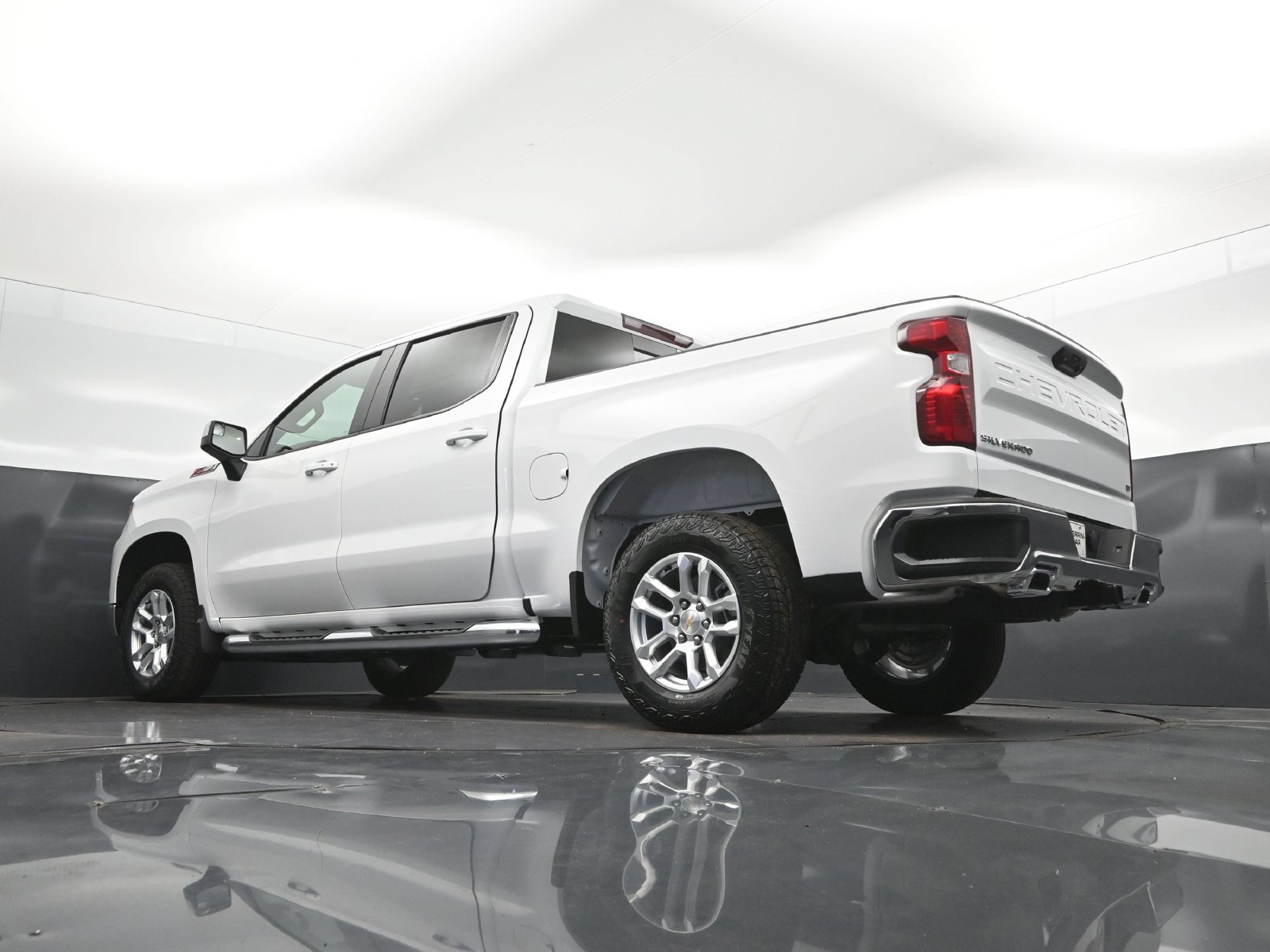 New 2026 Chevrolet Silverado 1500 LT w/ Z71 Off-Road Package AWD/4WD image 40