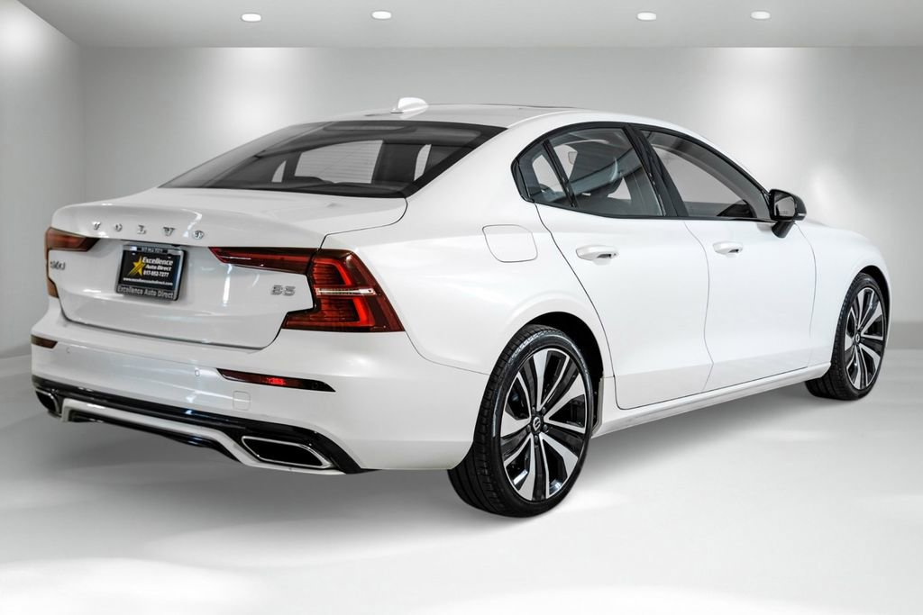 Used 2022 Volvo S60 B5 Inscription image 9