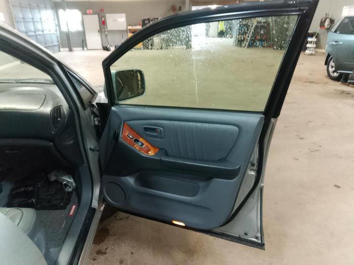 Used 1999 Lexus RX 300 4WD image 31