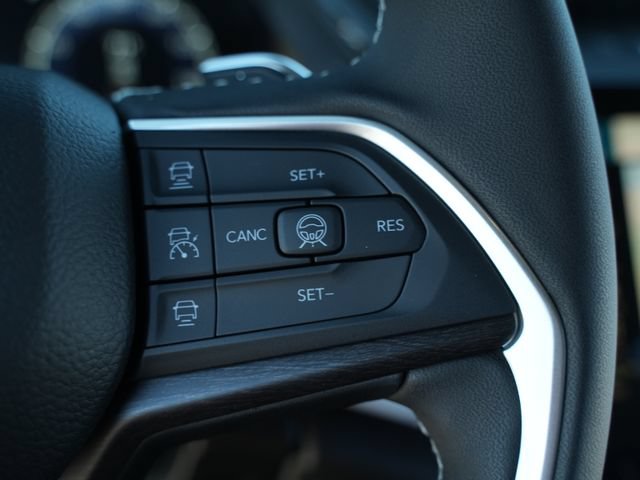 New 2026 Jeep Grand Cherokee Altitude AWD/4WD image 31