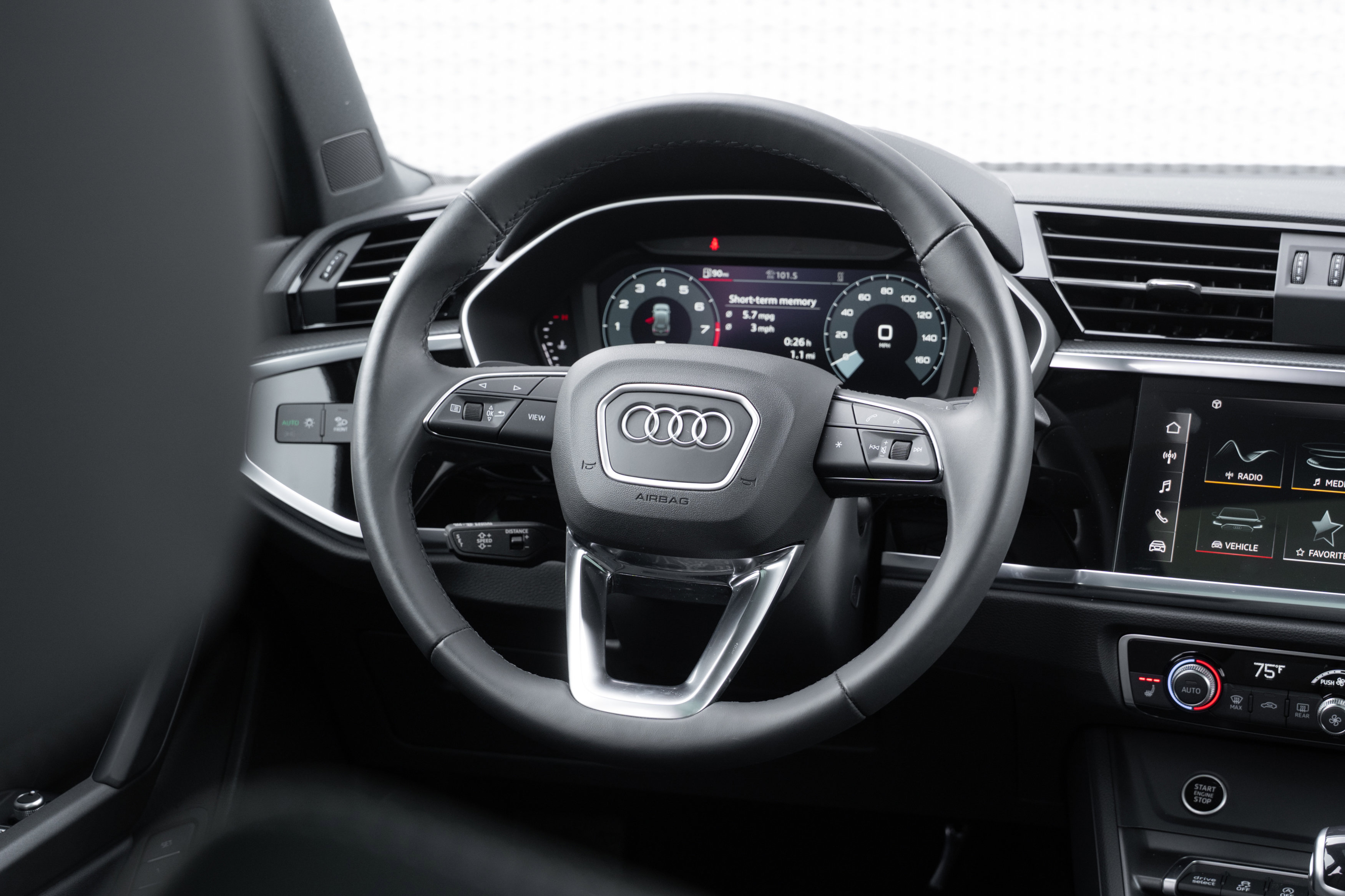 Certified 2024 Audi Q3 2.0T Premium image 9