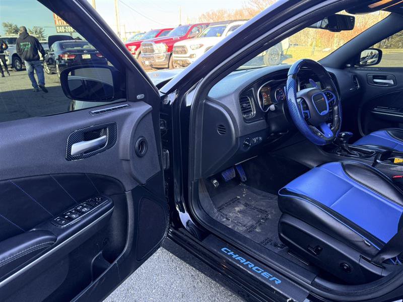 Used 2017 Dodge Charger R/T Scat Pack RWD image 22