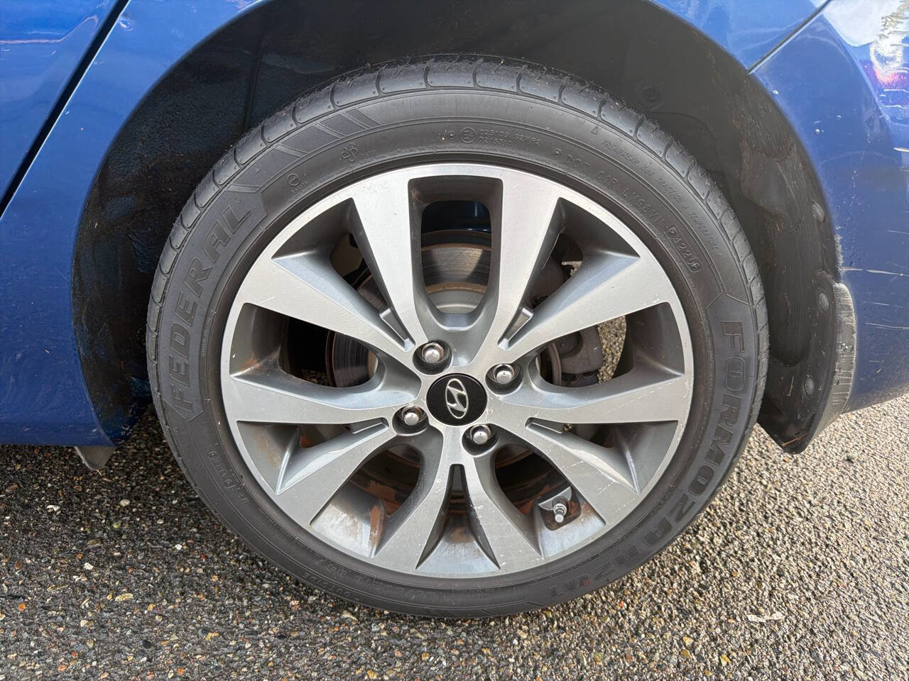 Used 2015 Hyundai Accent Sport image 3