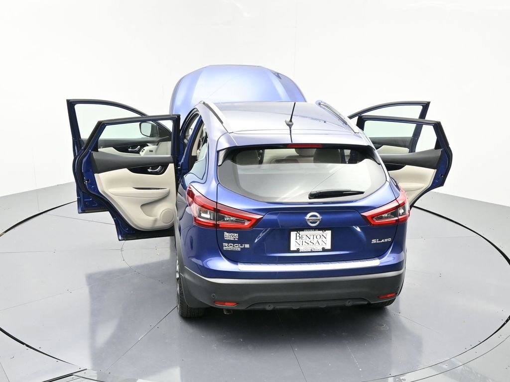 Used 2022 Nissan Rogue Sport SL w/ Premium Package image 24