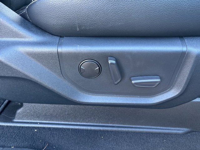 Used 2021 Ford F250 Lariat w/ Chrome Package image 44