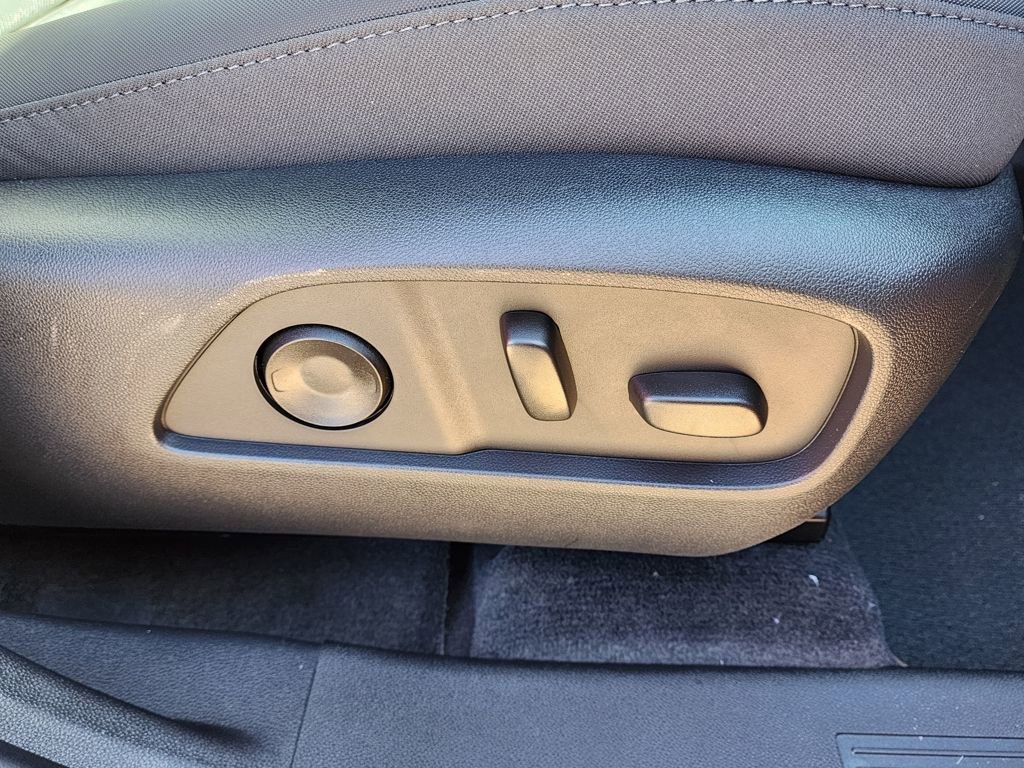 New 2026 GMC Terrain AT4 w/ Convenience Package III image 41