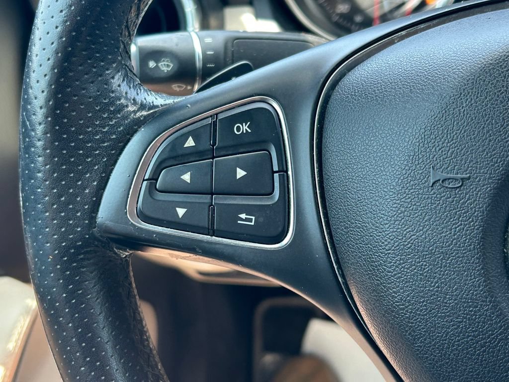 Used 2018 Mercedes-Benz CLA 250 4MATIC image 37