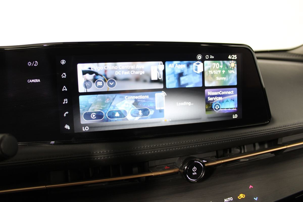Used 2024 Nissan Ariya FWD image 23