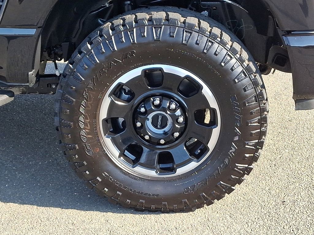 Certified 2025 Ford F250 Platinum w/ Platinum Plus Package image 8