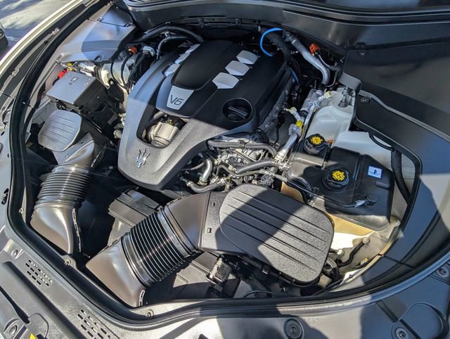 Used 2023 Maserati Levante GT image 22