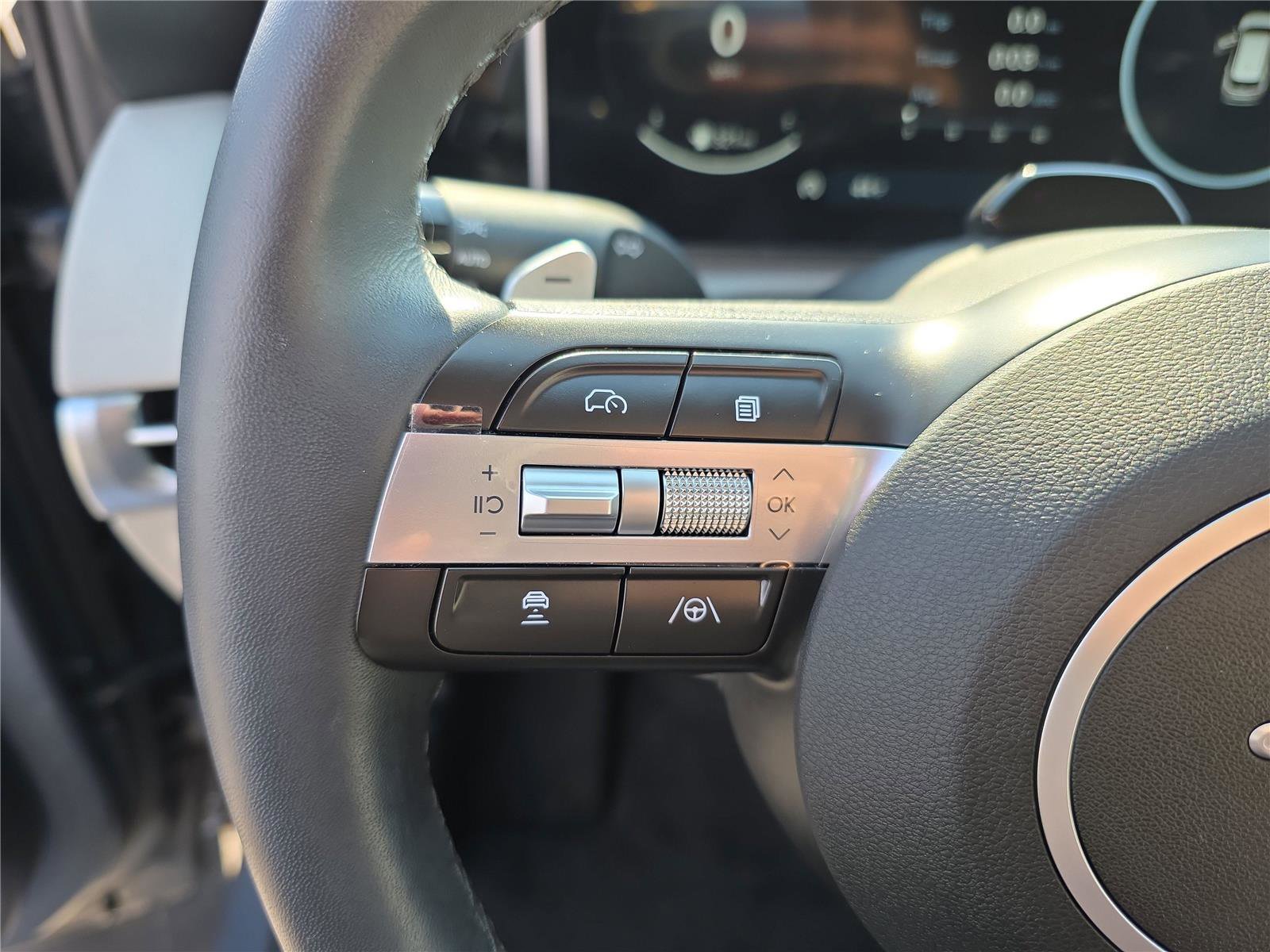 Certified 2025 Hyundai Tucson Limited image 22