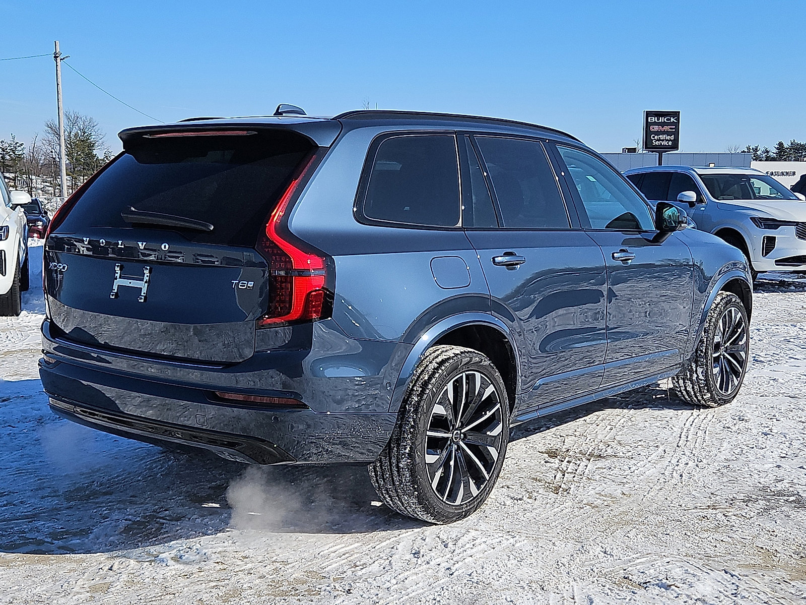 New 2026 Volvo XC90 T8 Ultra w/ Protection Package Premier image 6