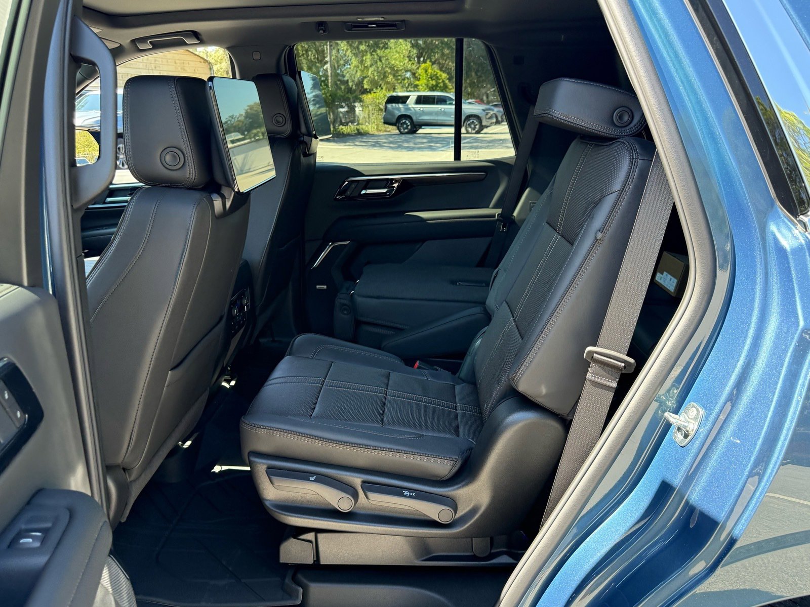 New 2026 Chevrolet Tahoe High Country image 12