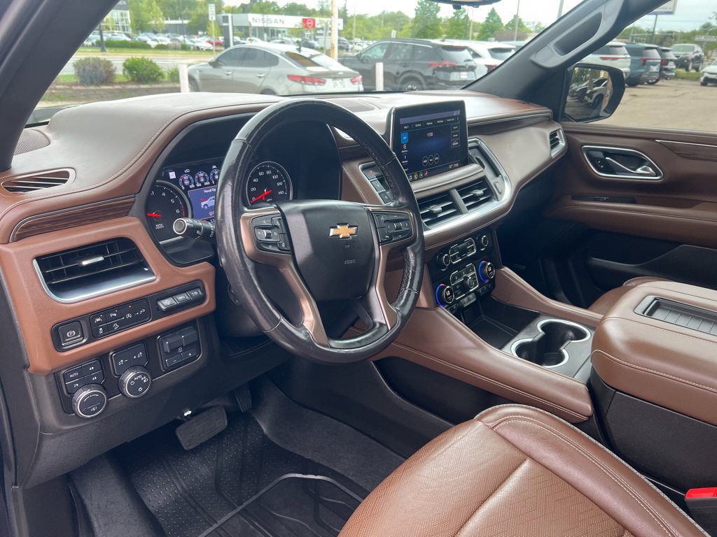Used 2021 Chevrolet Suburban High Country AWD/4WD image 6