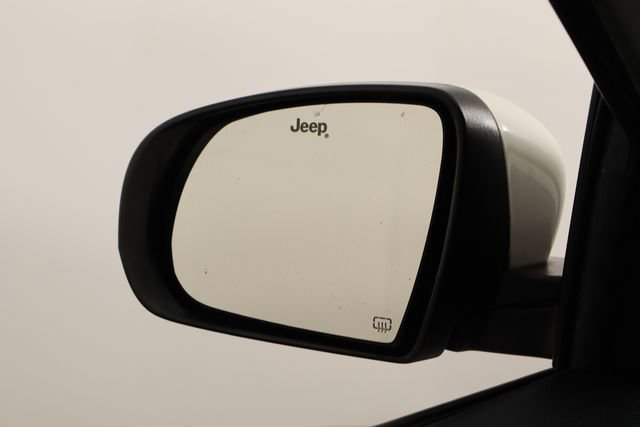 Used 2019 Jeep Compass Latitude w/ Popular Equipment Group FWD image 39