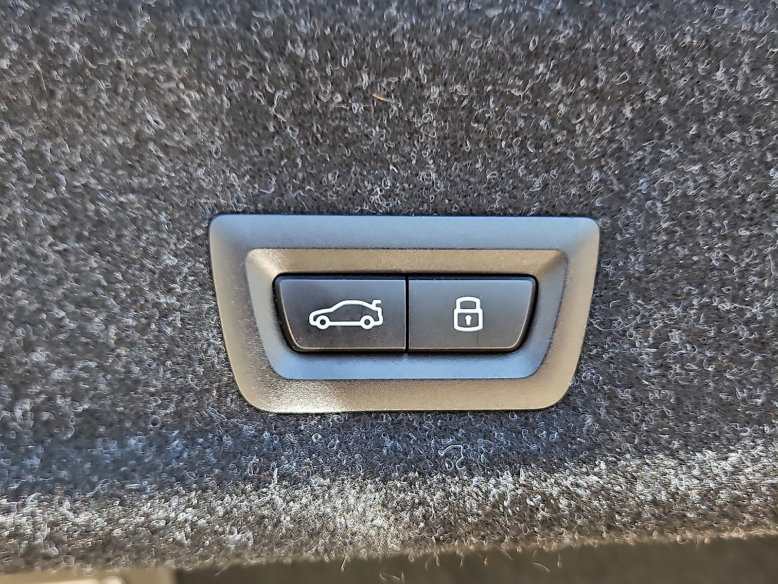 Used 2025 BMW 330i Sedan image 13