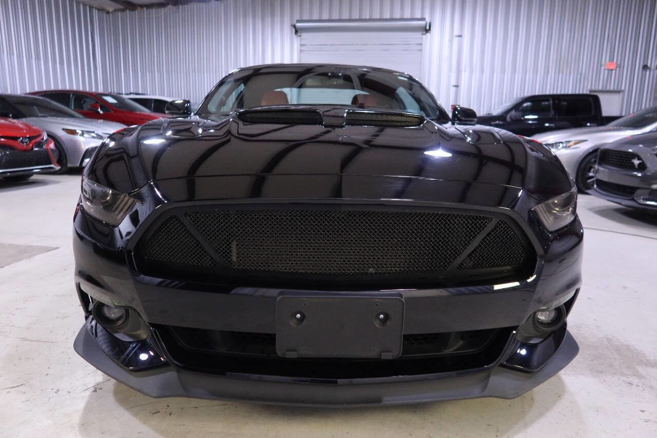 Used 2017 Ford Mustang GT Premium w/ GT Performance Package image 10