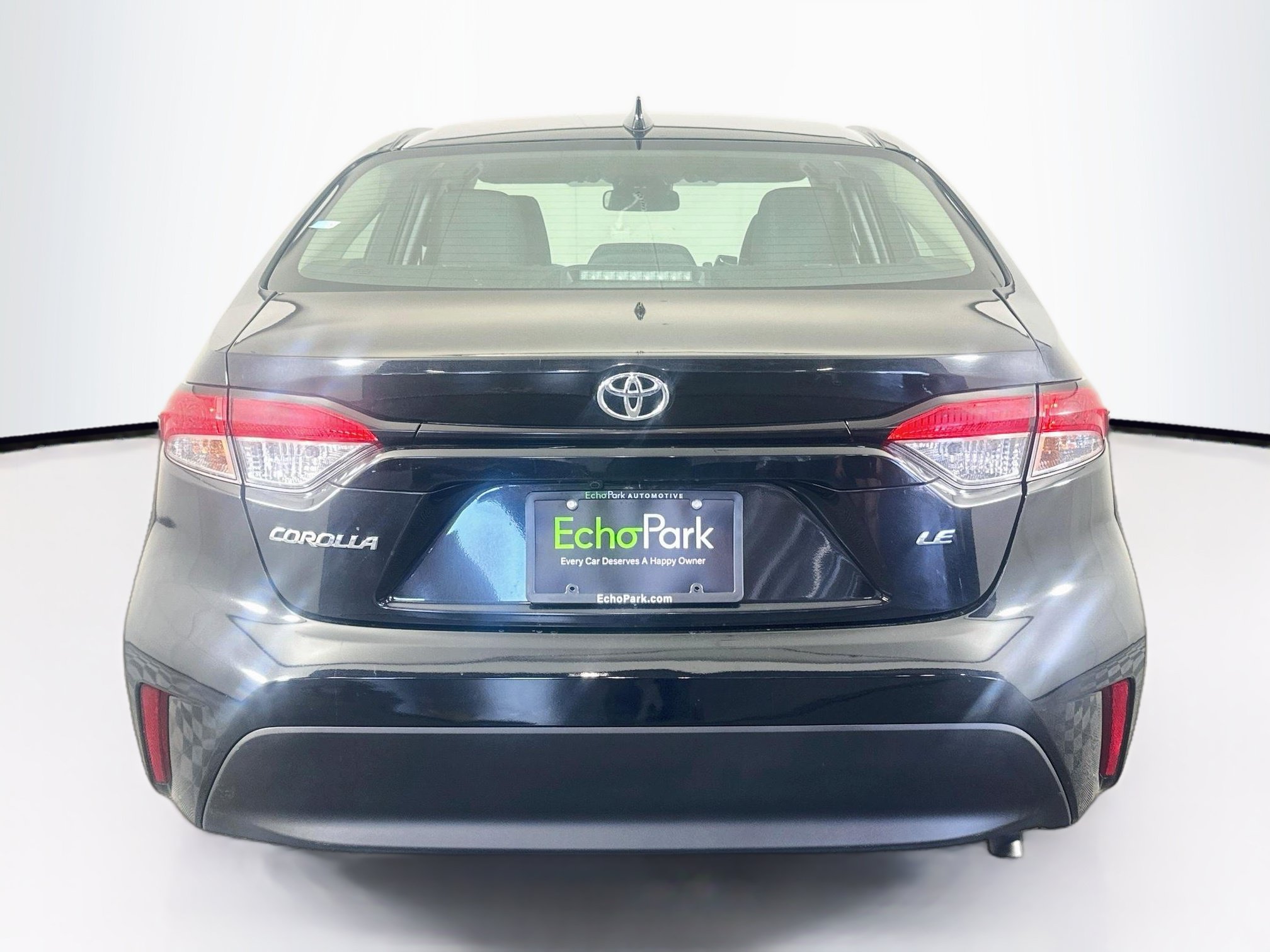 Used 2024 Toyota Corolla LE FWD image 7