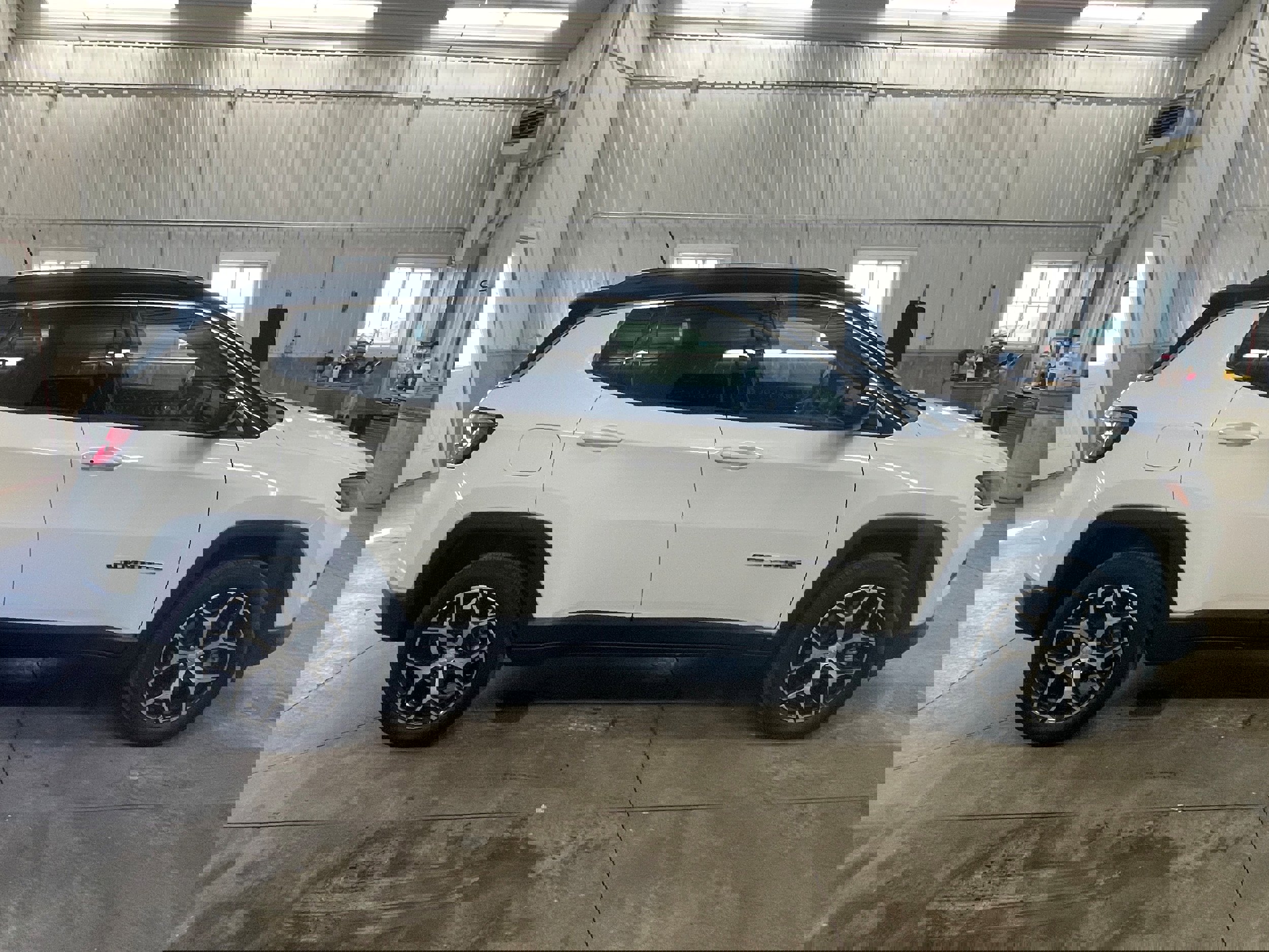 Used 2024 Jeep Compass Limited image 6