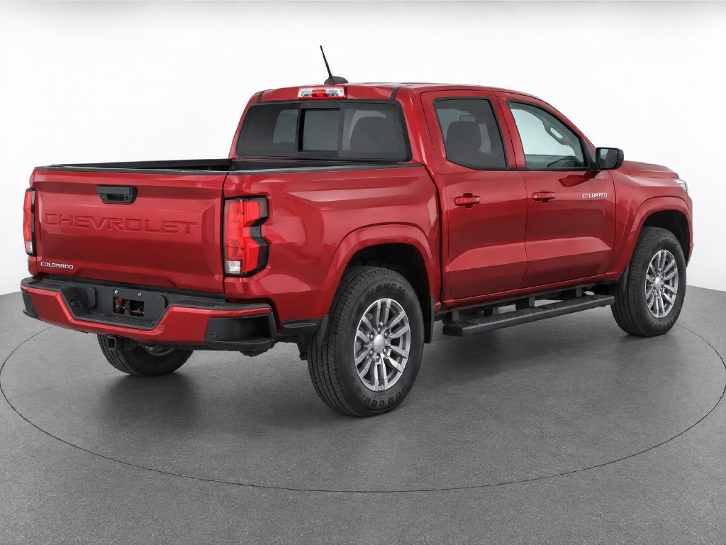 Used 2025 Chevrolet Colorado LT w/ LT Convenience Package RWD image 4