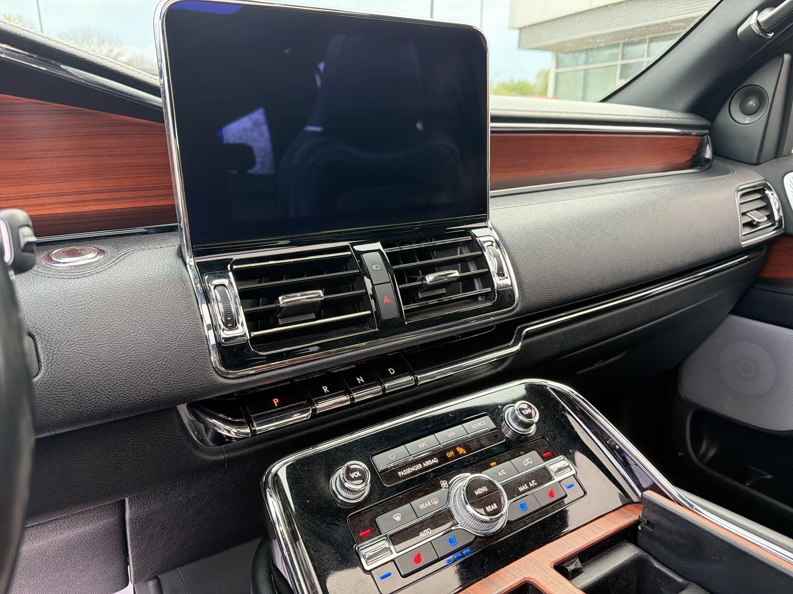 Used 2019 Lincoln Navigator L Reserve AWD/4WD image 33