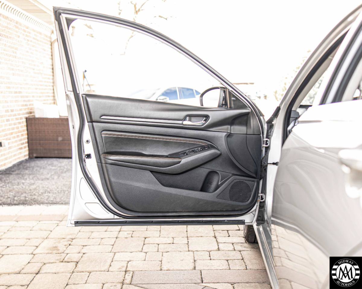 Used 2020 Nissan Altima 2.5 SR FWD image 33