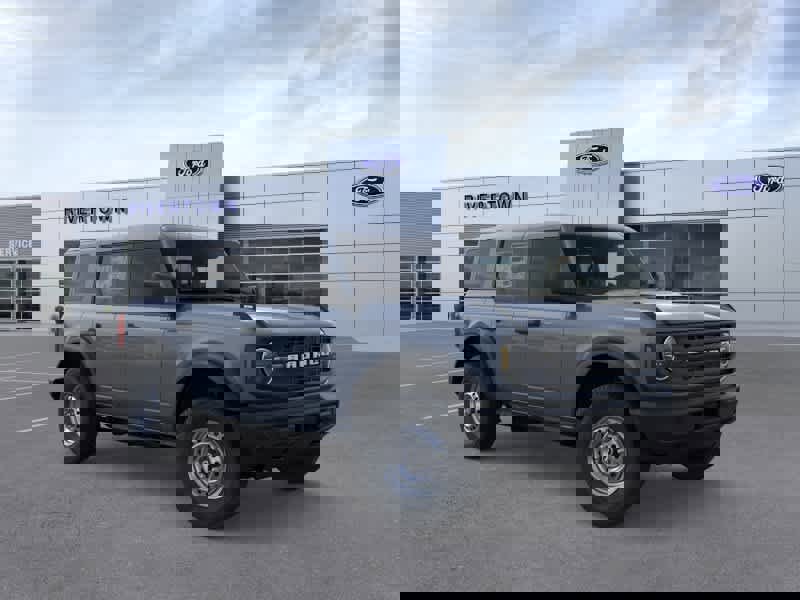 New 2025 Ford Bronco 4-Door image 7