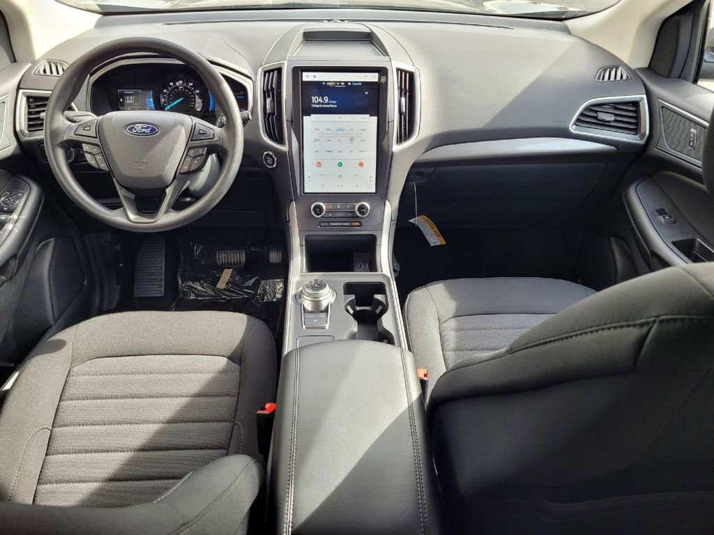 New 2024 Ford Edge SE w/ Black Appearance Package AWD/4WD image 38