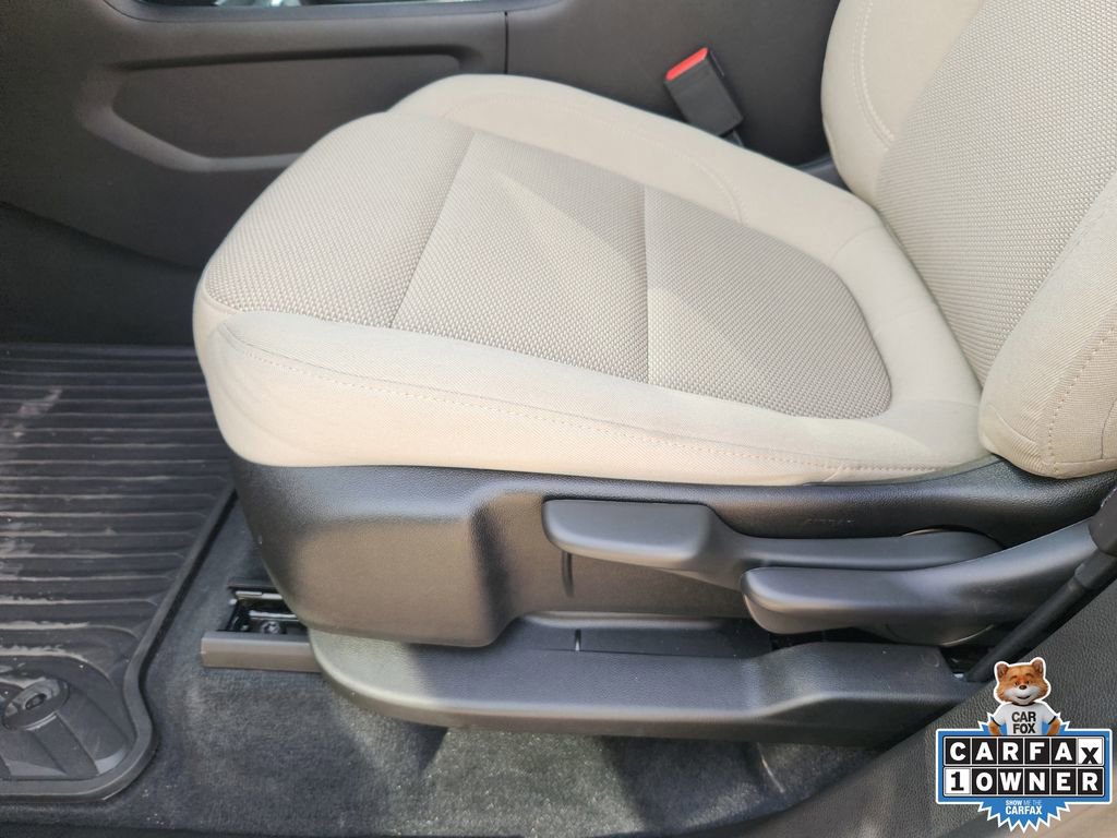 Used 2023 Chevrolet Traverse LS image 29