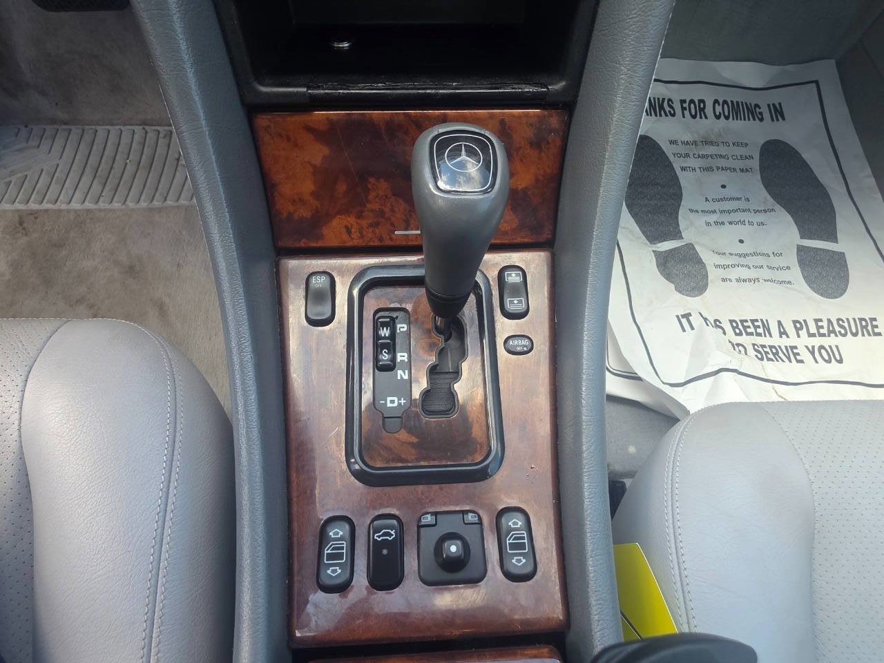 Used 2000 Mercedes-Benz CLK 320 Coupe image 15