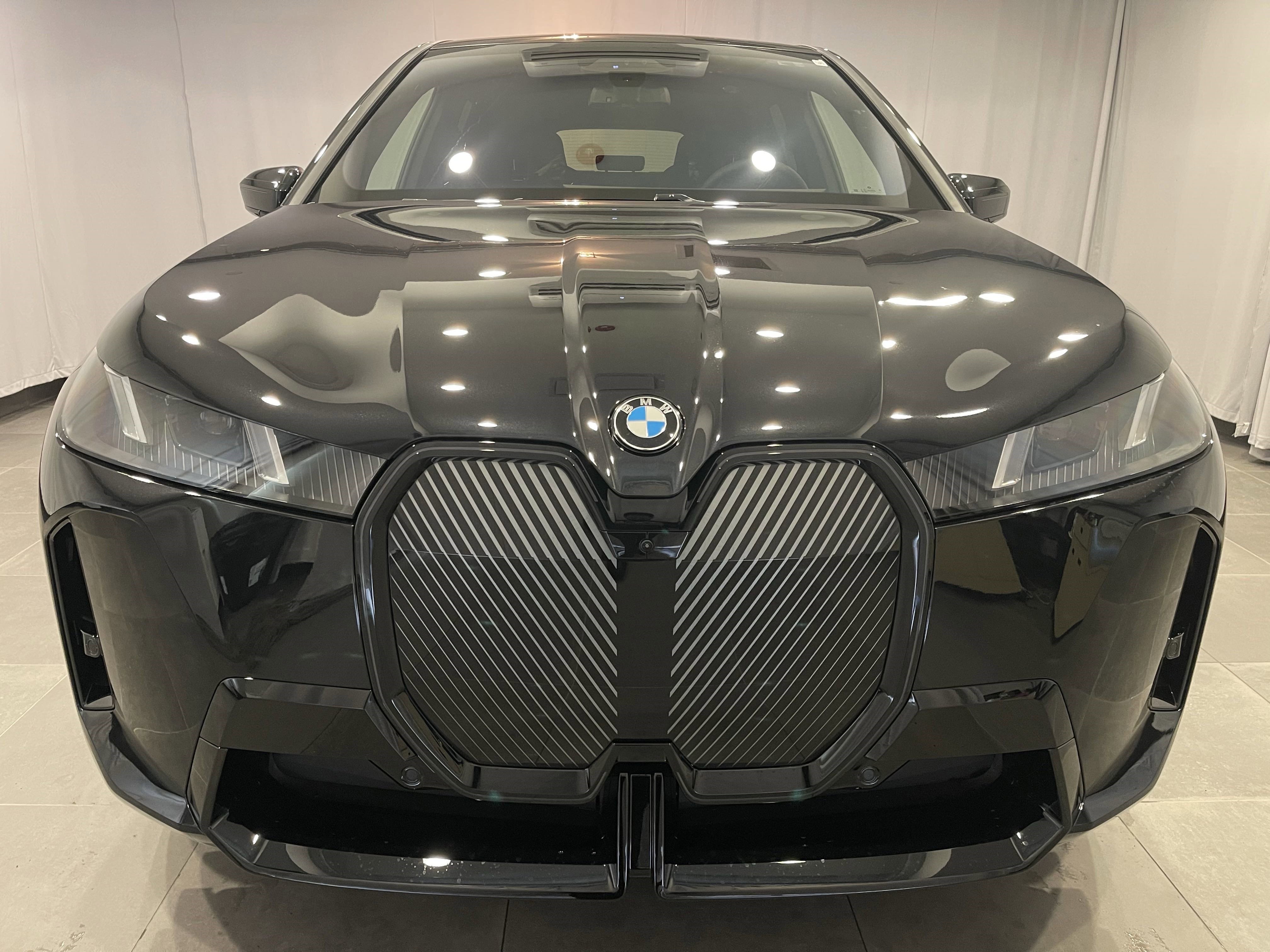 New 2026 BMW iX xDrive45 image 2