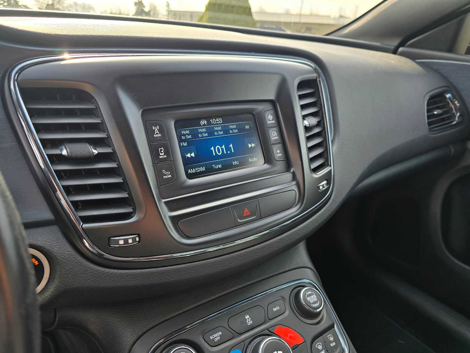 Used 2016 Chrysler 200 S image 28
